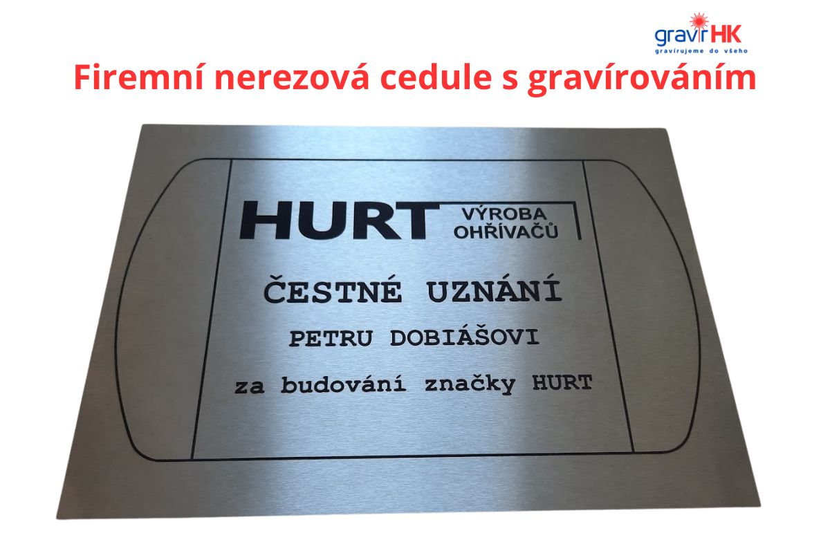 Firemní nerezová cedule s gravírováním