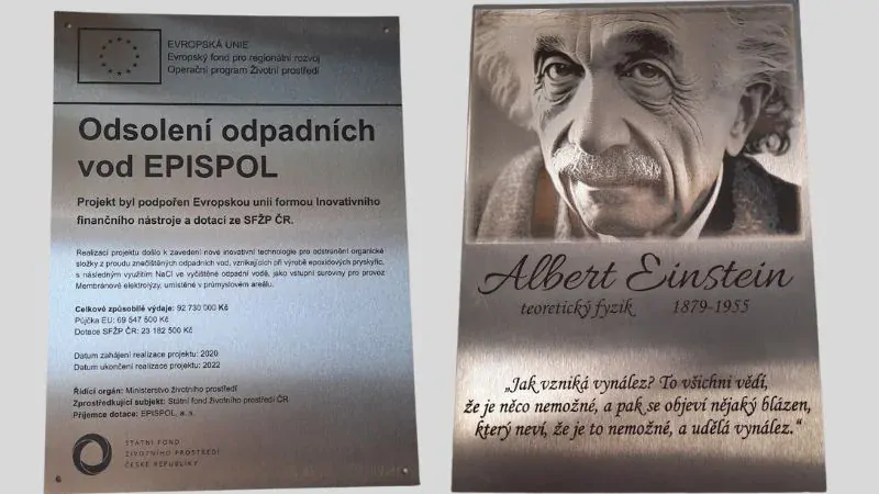 Nerezová cedule povinné publicity